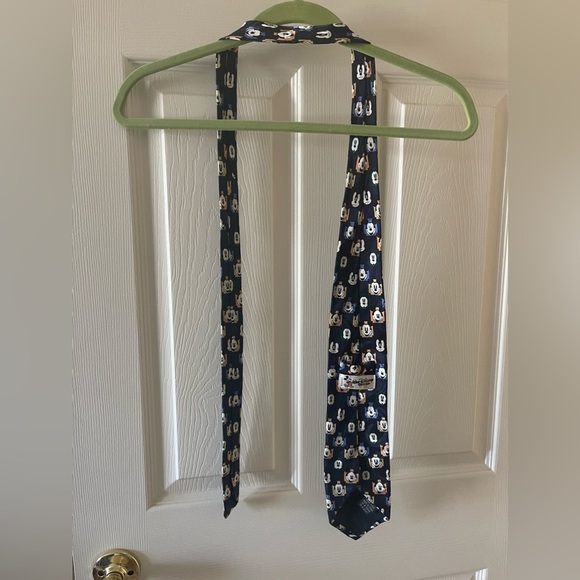 Disney Mickey Tie - Picture 2 of 6